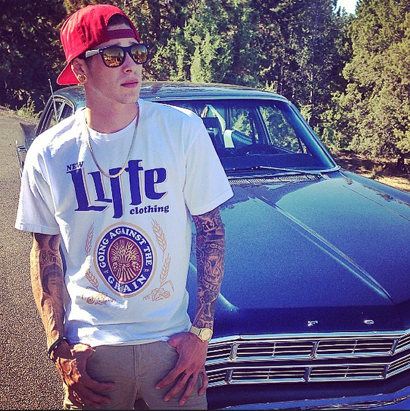 Going Against the Grain Tee